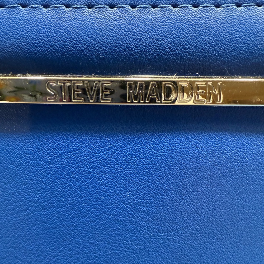 Steve Madden Royal Blue Wristlet Clutch - Picture 5 of 8